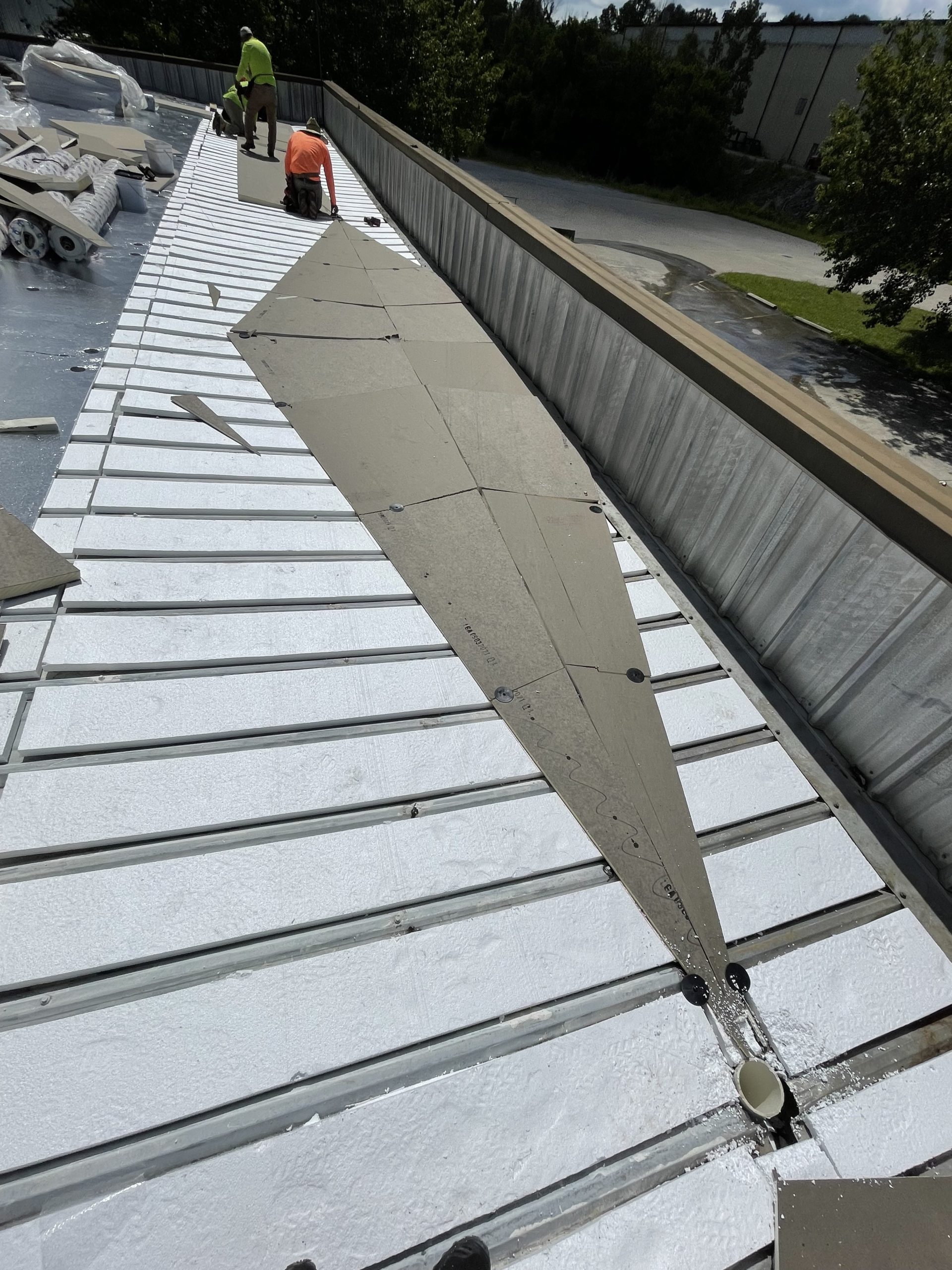 The Importance of EPS Flute Fill in Metal Roofing Construction